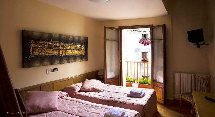 Hostal Musunzar Leitza  Phòng bức ảnh