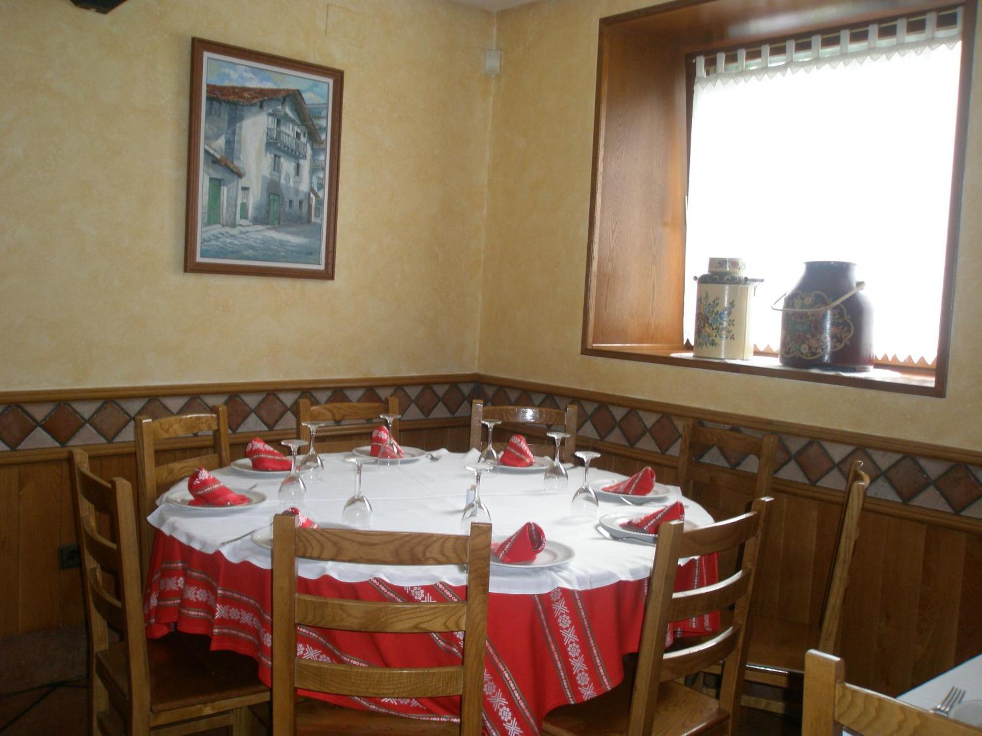 Hostal Musunzar Leitza  Ngoại thất bức ảnh